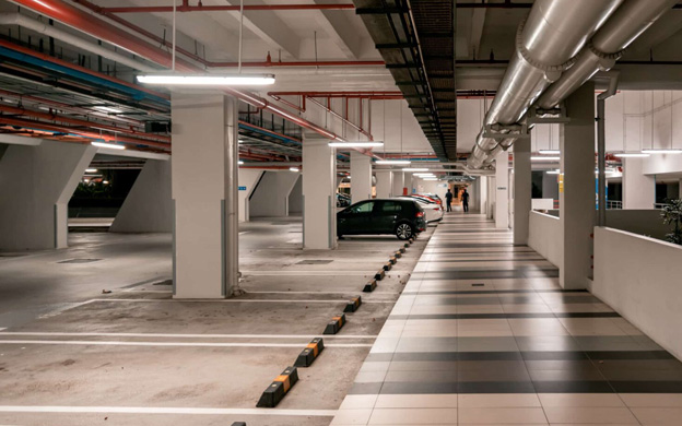 Ecobot 75 klar til at gøre rent i parkerings kældere, den ultimative rengørings robot